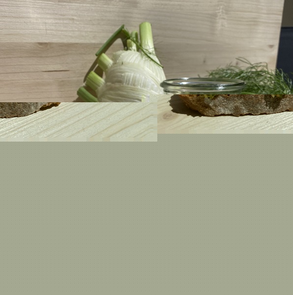 Fenchelpesto auf Brot